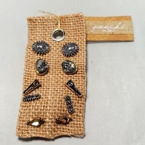 Gimmicks by Bke 5 pairs set of earrings